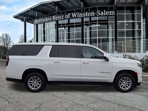 Used 2021 Chevrolet Suburban LT AWD/4WD image 1