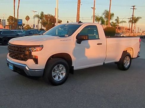 Used 2025 Chevrolet Silverado 1500 W/T RWD image 4