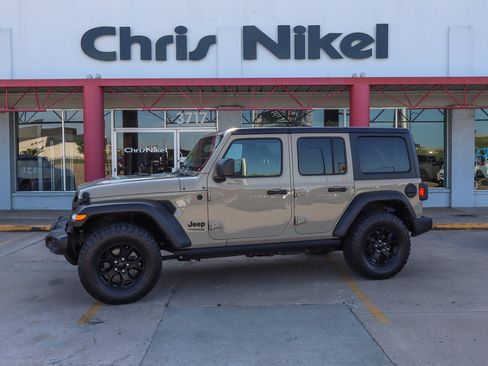 Used 2022 Jeep Wrangler Unlimited Sport AWD/4WD image 1