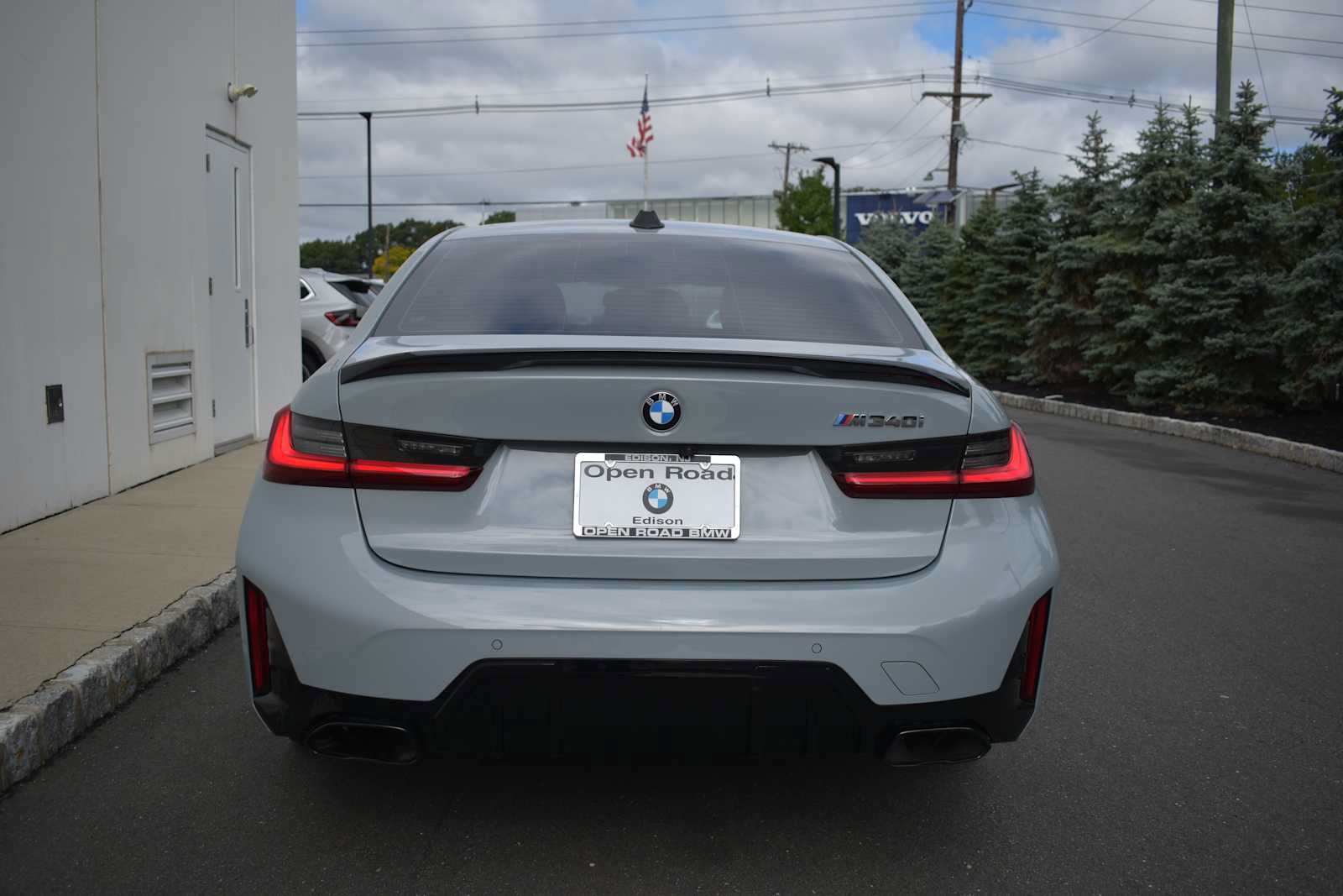 Used 2024 BMW M340i xDrive w/ Premium Package AWD/4WD image 6