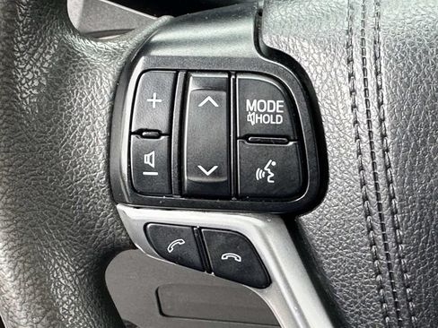 Used 2020 Toyota Sienna LE FWD image 22