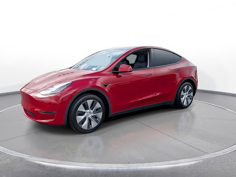 Used 2021 Tesla Model Y Long Range AWD/4WD image 4