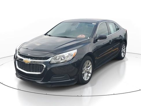 Used 2015 Chevrolet Malibu LT w/ Power Convenience Package FWD image 2