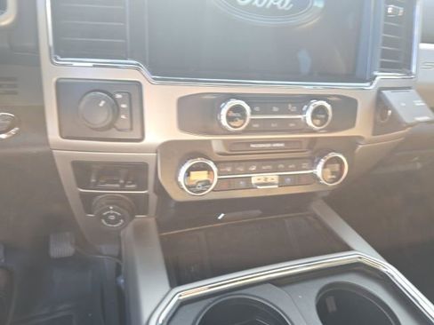 Used 2022 Ford F450 Lariat w/ Lariat Ultimate Package image 12