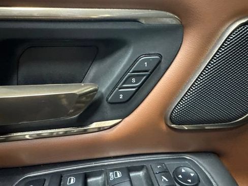 Used 2019 RAM 1500 Limited AWD/4WD image 9