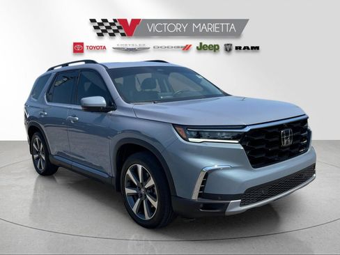 Used 2025 Honda Pilot Elite image 7