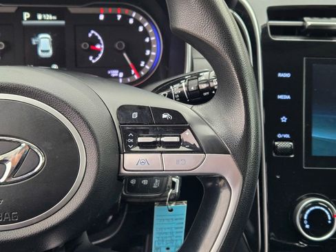 Used 2022 Hyundai Tucson SE image 36