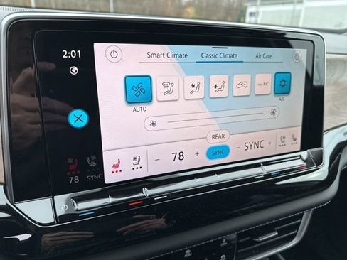 New 2026 Volkswagen Atlas SE image 17