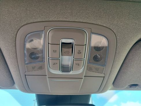 Used 2020 Hyundai Santa Fe SEL w/ Convenience + Premium Package FWD image 33