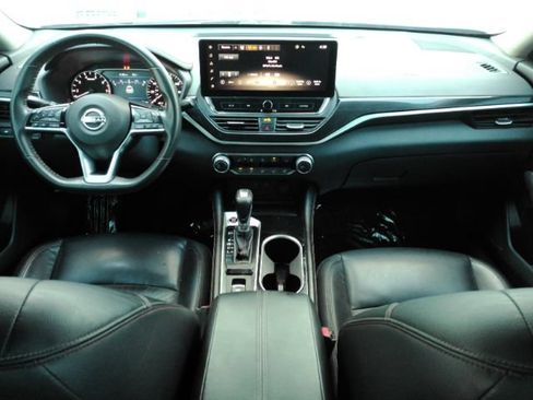 Used 2023 Nissan Altima 2.5 SR w/ SR Premium Package AWD/4WD image 3