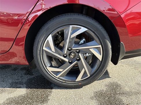 New 2026 Hyundai Elantra Limited image 19