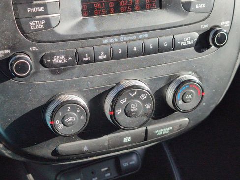 Used 2016 Kia Soul image 20