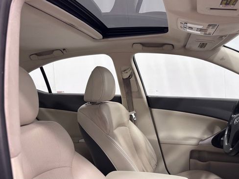 Used 2013 Lexus IS 250 AWD w/ Premium Pkg image 19