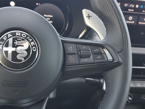 Used 2024 Alfa Romeo Tonale Veloce image 27