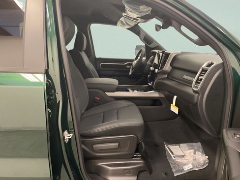 New 2026 RAM 1500 Big Horn AWD/4WD image 25