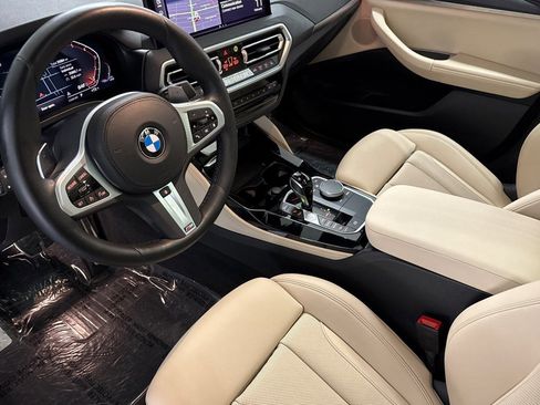 Certified 2023 BMW X4 xDrive30i w/ M Sport Package image 4