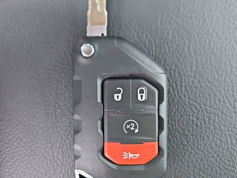 New 2026 Jeep Gladiator Sport AWD/4WD image 31
