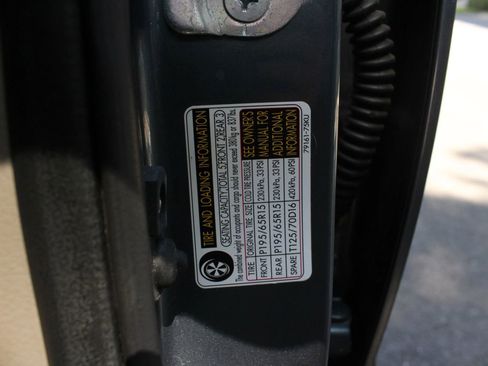 Used 2009 Suzuki SX4 Sedan FWD image 31