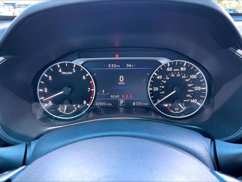 Used 2024 Nissan Altima 2.5 SR FWD image 24