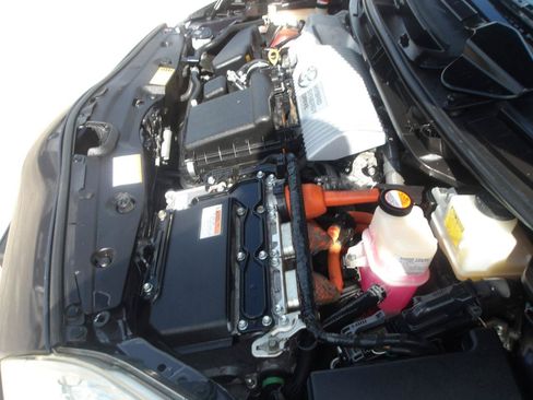 Used 2015 Toyota Prius Three FWD image 26