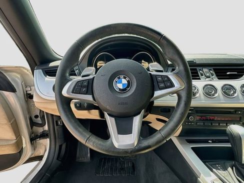 Used 2009 BMW Z4 sDrive30i RWD image 12