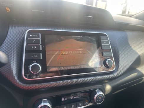 Certified 2019 Nissan Kicks SV w/ Interior Electronics Package image 10