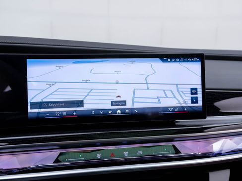 New 2026 BMW i7 xDrive60 w/ Executive Package image 26