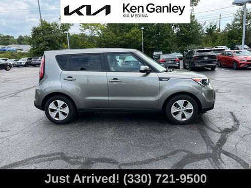 Used 2014 Kia Soul FWD image 4