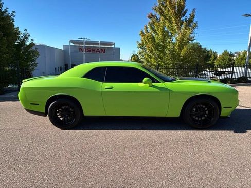 Used 2015 Dodge Challenger R/T w/ Quick Order Package 22B R/T RWD image 8