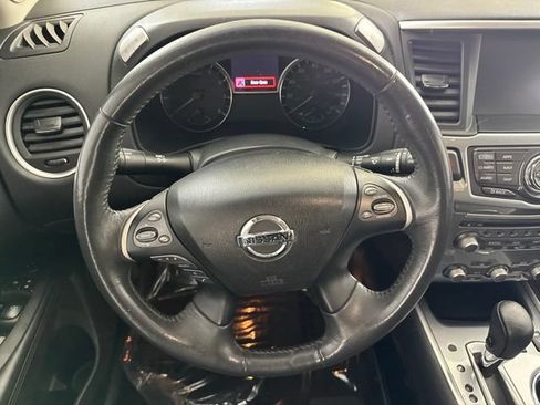 Used 2017 Nissan Pathfinder SL w/ SL Premium Package AWD/4WD image 23