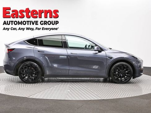 Used 2021 Tesla Model Y Long Range AWD/4WD image 4