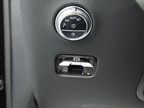 Certified 2025 Mercedes-Benz GLC 300 GLC 300 image 10