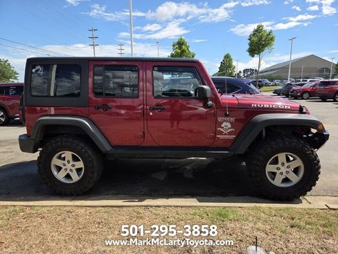 Used 2012 Jeep Wrangler Unlimited Rubicon w/ Connectivity Group AWD/4WD image 10
