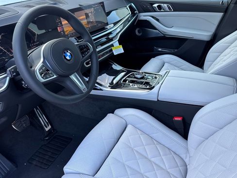 New 2026 BMW X7 xDrive40i w/ Executive Package image 4