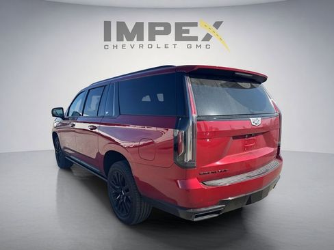 Used 2023 Cadillac Escalade ESV Sport w/ LPO, ONYX Package AWD/4WD image 2