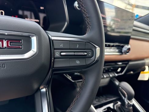 New 2026 GMC Canyon AT4 image 15