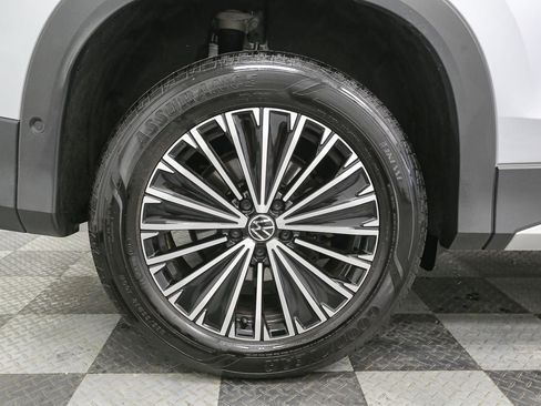 Used 2025 Volkswagen Tiguan S w/ 18" Wheel Package AWD/4WD image 16