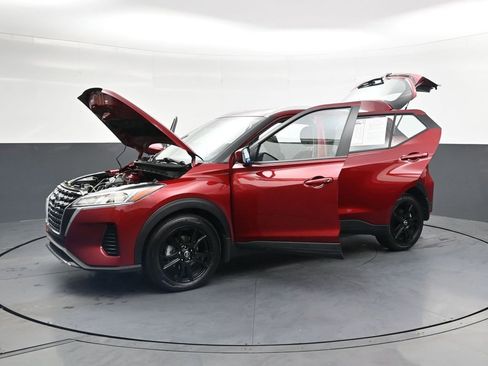 Used 2024 Nissan Kicks SV FWD image 47