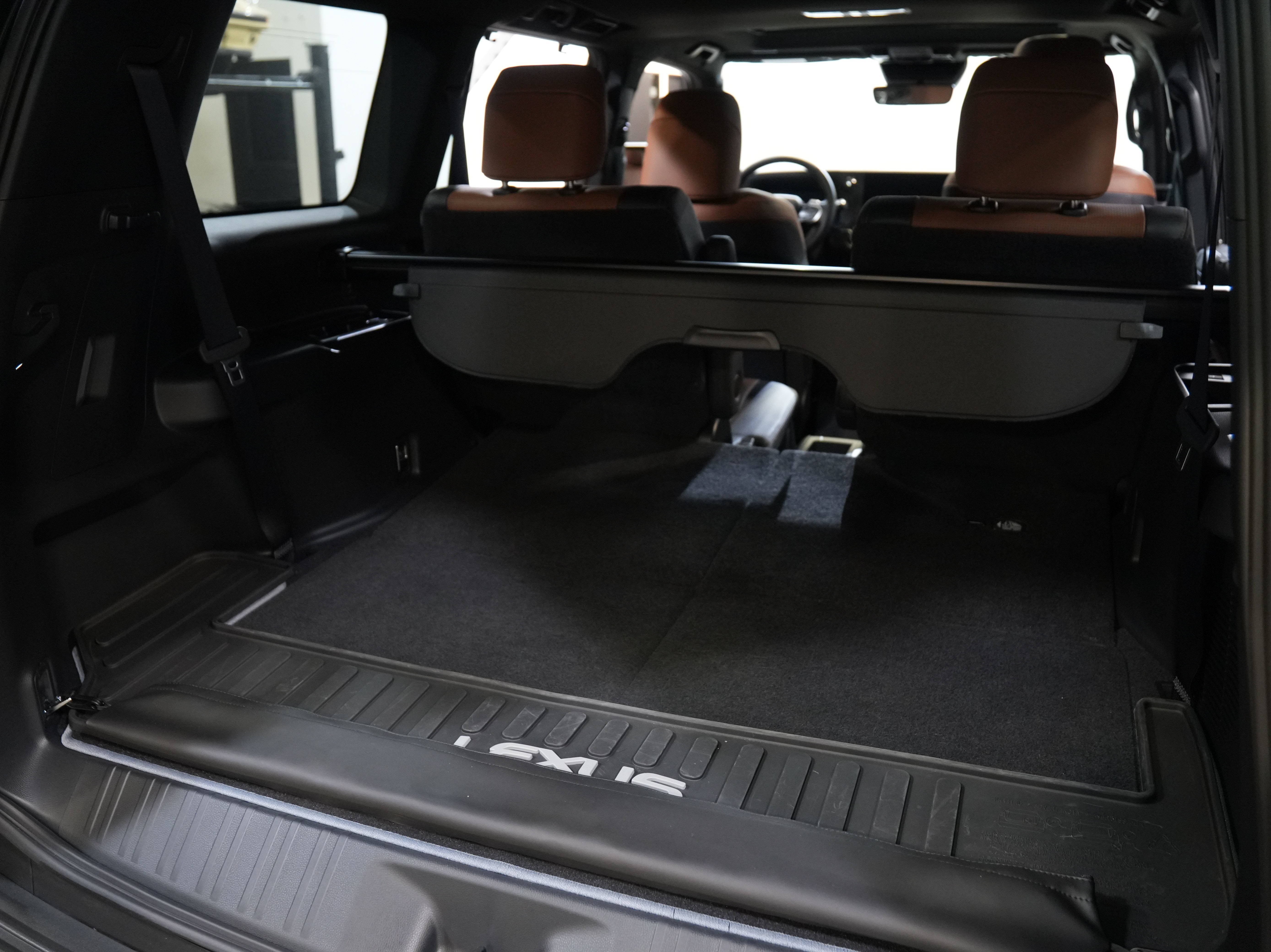 Used 2025 Lexus GX 550 w/ Accessory Package (Z1) AWD/4WD image 52