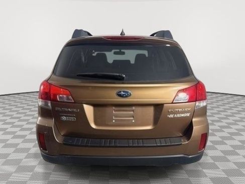 Used 2012 Subaru Outback 2.5i Limited w/ Moonroof Pkg image 5