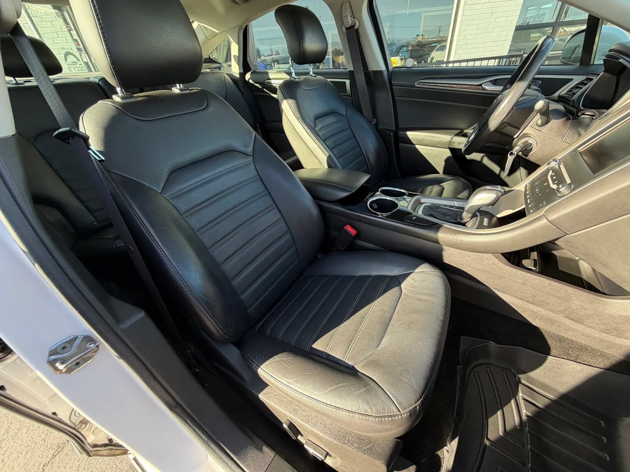 Used 2013 Ford Fusion SE FWD image 13