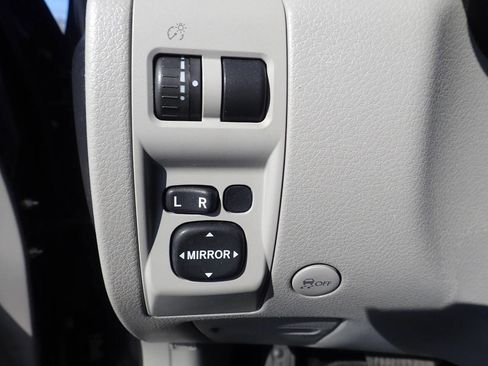Used 2013 Subaru Forester 2.5X Premium w/ Popular Pkg 3 image 9