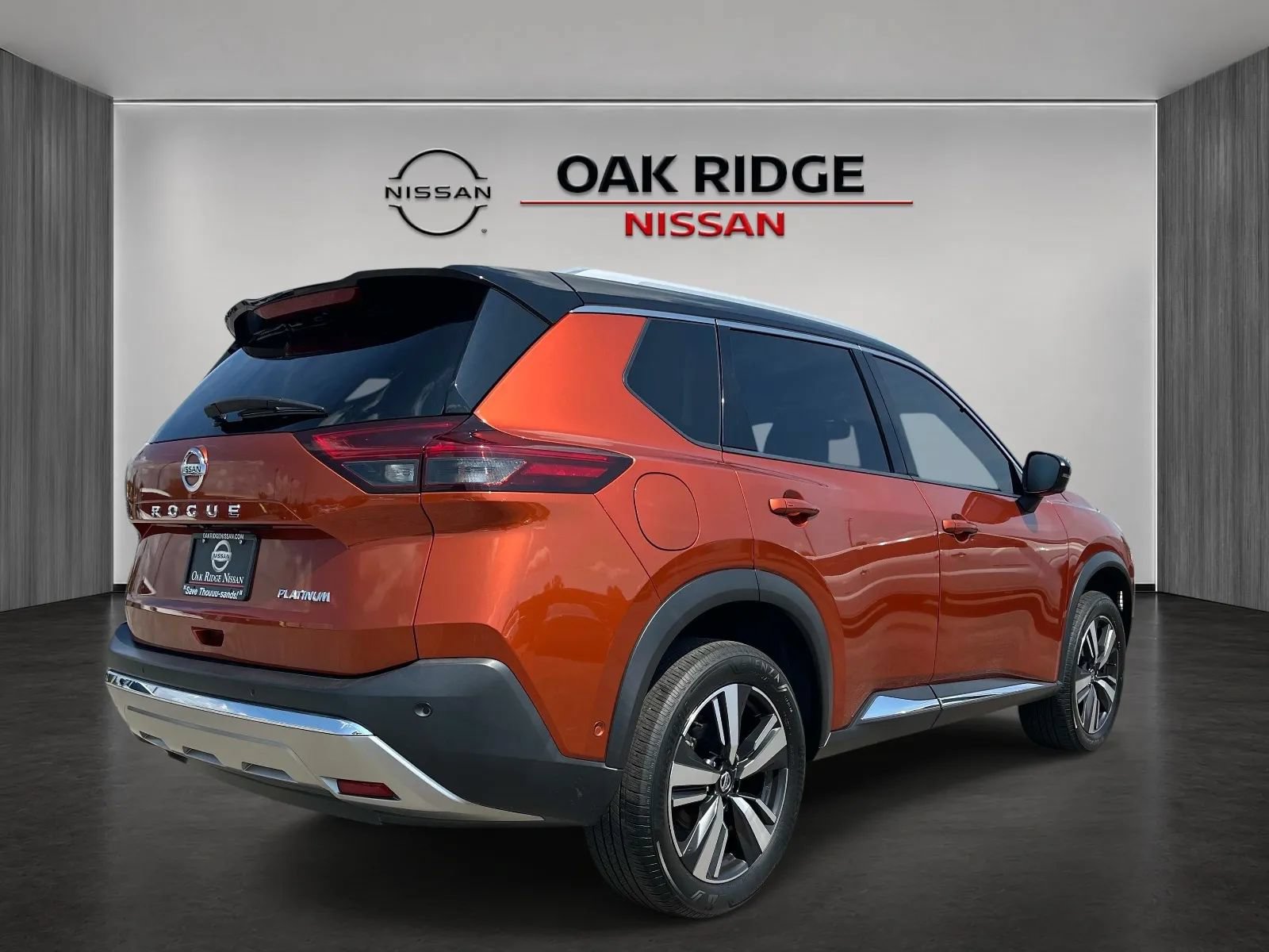 Used 2021 Nissan Rogue Platinum FWD image 3