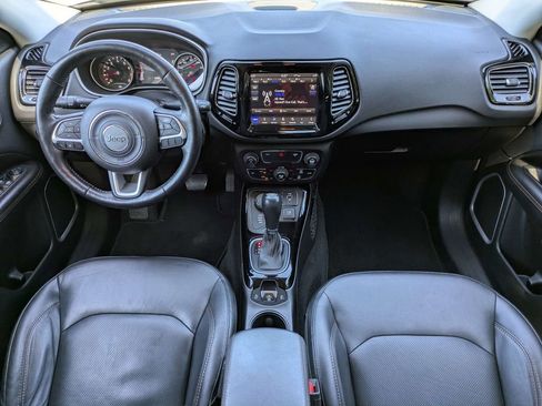 Used 2018 Jeep Compass Limited w/ Navigation Group AWD/4WD image 16