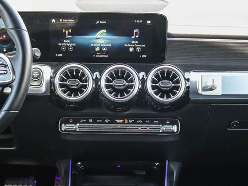 Used 2023 Mercedes-Benz GLB 250 image 17