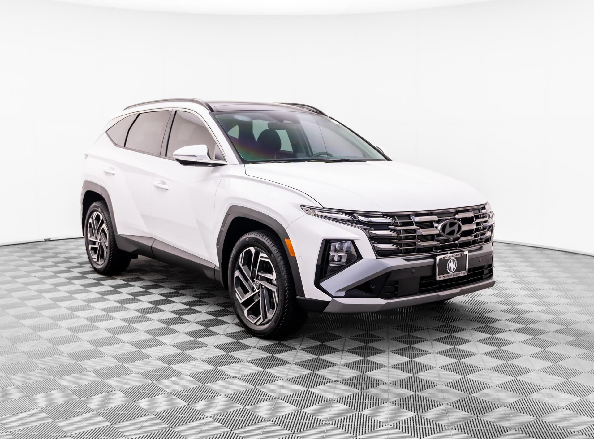 Used 2025 Hyundai Tucson Limited AWD/4WD image 9