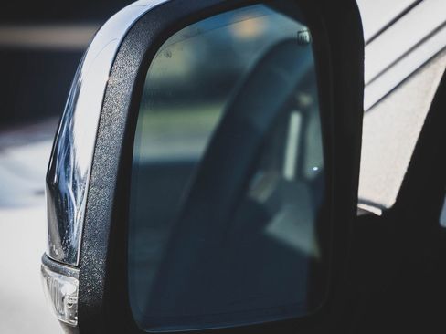 Used 2015 Jeep Grand Cherokee Overland image 34