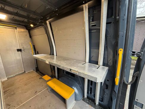 Used 2019 Mercedes-Benz Sprinter 144 image 31