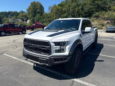 Used 2019 Ford F150 Raptor w/ Equipment Group 802A Luxury AWD/4WD image 4