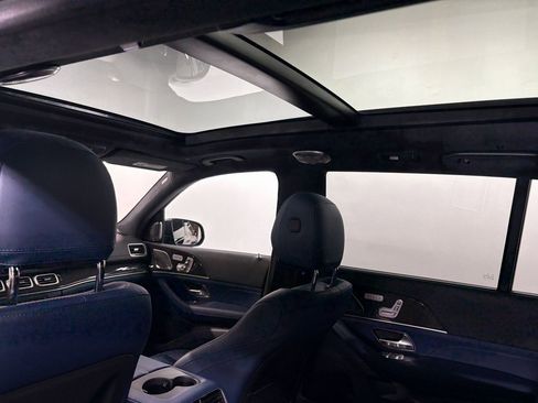 Used 2025 Mercedes-Benz GLS 63 AMG GLS 63 AMG image 25